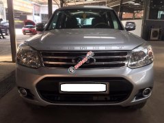 Bán ô tô Ford Everest Limited đời 2014, màu bạc