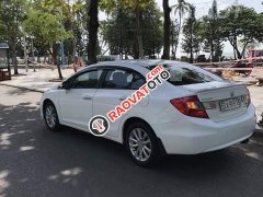 Cần bán xe Honda Civic 2.0AT sản xuất 2014, màu trắng