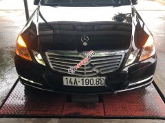 Cần bán xe Mercedes E300 2012, màu đen chính chủ