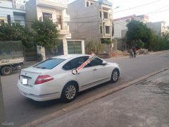 Bán Nissan Teana 2.0 năm 2010, màu trắng, nhập khẩu