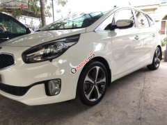 Cần bán Kia Rondo DAT 2015, màu trắng chính chủ, giá tốt