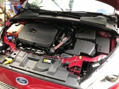 Cần bán gấp Ford Focus Titanium sản xuất 2016, màu đỏ ít sử dụng 