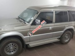 Cần bán lại xe Mitsubishi Pajero sản xuất năm 2004, màu vàng giá cạnh tranh Cần bán lại xe Mitsubishi Pajero sản xuất năm 2004, màu vàng giá cạnh tranh
