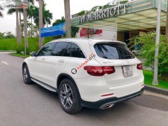 Bán xe Mercedes GLC 300 năm 2017, màu trắng Bán xe Mercedes GLC 300 năm 2017, màu trắng