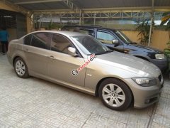 Cần bán lại xe BMW 3 Series 320i đời 2011, nhập khẩu nguyên chiếc số tự động, giá chỉ 600 triệu