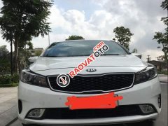 Cần bán gấp Kia K3 2.0 2016, màu trắng, giá tốt