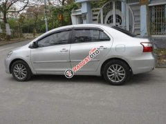 Bán ô tô Toyota Vios E 1.5MT đời 2013, màu bạc số sàn, 368tr