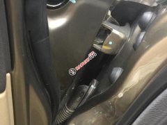 Bán Honda Civic 1.8 MT năm 2011, màu vàng, chính chủ