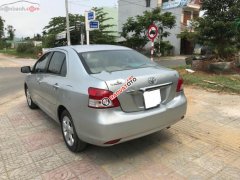 Cần bán gấp Toyota Vios AT đời 2009, màu bạc