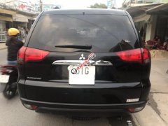 Cần bán gấp Mitsubishi Pajero năm 2017, màu đen xe gia đình Cần bán gấp Mitsubishi Pajero năm 2017, màu đen xe gia đình