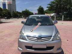 Bán ô tô Toyota Innova J đời 2009, màu bạc