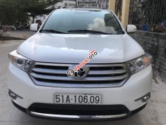 Cần bán xe Toyota Highlander SE sản xuất 2011, màu trắng, xe nhập