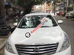 Bán ô tô Nissan Teana 2.0 năm 2010, màu trắng, nhập khẩu