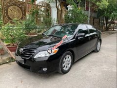 Bán gấp Toyota Camry LE đời 2010, màu đen, nhập khẩu