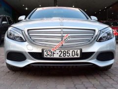 Cần bán gấp Mercedes-Benz C250 sản xuất và đăng ký 2015, tên tư nhân chính chủ