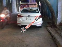 Cần bán Hyundai Accent 2018, màu trắng, nhập khẩu nguyên chiếc chính chủ Cần bán Hyundai Accent 2018, màu trắng, nhập khẩu nguyên chiếc chính chủ