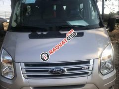 Cần bán xe Ford Transit Medium đời 2016, đi được 35.000 km, màu ghi vàng, nội ngoại thất còn như mới