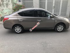 Cần bán xe Nissan Sunny 2017, số sàn, màu xám nội thất kem