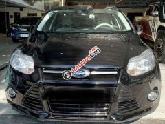 Bán ô tô Ford Focus 2.0AT sản xuất 2015, màu đen, giá tốt