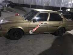Cần bán lại xe Toyota Corolla 1981, màu vàng, máy êm không đâm đụng