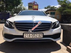 Bán Mercedes E200 2017, màu trắng, cam kết không đâm đụng Bán Mercedes E200 2017, màu trắng, cam kết không đâm đụng