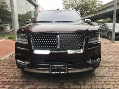 Bán Lincoln Navigator Black Label L 2019 màu đỏ mận, nội thất nâu đỏ Bán Lincoln Navigator Black Label L 2019 màu đỏ mận, nội thất nâu đỏ