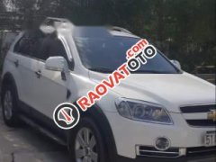 Bán Chevrolet Captiva LTZ đời 2011, màu trắng, xe còn mới 