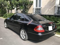 Bán xe Mercedes E200 năm sản xuất 2007, màu đen giá cạnh tranh