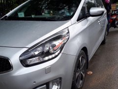 Bán xe Kia Rondo 2.0AT, bản GATH, đời 2015, màu trắng, biển SG