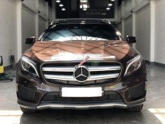 Cần bán Mercedes GLA250 đời 2016, màu nâu, xe gia đình, xe như mới