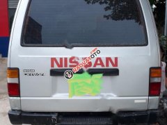 Cần bán xe Nissan Urvan 2.0 MT đời 1994, màu bạc, xe nhập