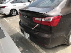 Bán Kia Rio sedan 1.4AT màu nâu titan số tự động nhập Hàn Quốc 2016 biển Sài Gòn đi 32000km