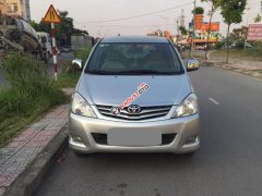 Bán Toyota Innova MT đời 2011, màu bạc số sàn, giá 397tr