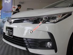 Cần bán xe Toyota Corolla altis đời 2019, màu trắng