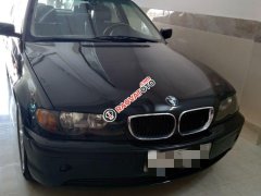 Bán BMW 318i sản xuất 2013, màu đen, ít sử dụng