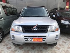 Cần bán Mitsubishi Pajero 3.0 đời 2005, màu bạc