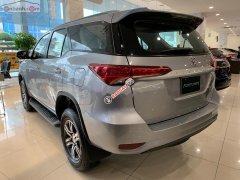Bán Toyota Fortuner 2.4G 4x2 MT đời 2019, màu bạc, giá chỉ 948 triệu Bán Toyota Fortuner 2.4G 4x2 MT đời 2019, màu bạc, giá chỉ 948 triệu