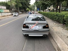 Bán xe BMW 3 Series 325i năm 2004, màu bạc 