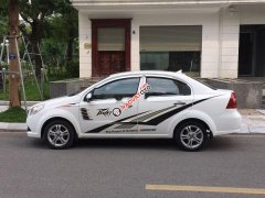 Bán Chevrolet Aveo MT 2013, màu trắng, giá chỉ 255 triệu Bán Chevrolet Aveo MT 2013, màu trắng, giá chỉ 255 triệu