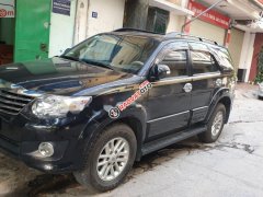 Cần bán xe Toyota Fortuner 2.7V 4x4 AT đời 2013, màu đen
