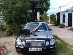 Cần bán gấp Mercedes E200 sản xuất 2004, màu đen, xe nhập