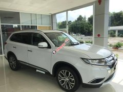 Bán xe Mitsubishi Outlander 2019, màu trắng Bán xe Mitsubishi Outlander 2019, màu trắng