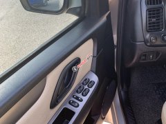 Bán ô tô Ford Escape 2.3 XLS đời 2013 màu phấn hồng