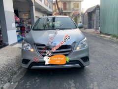 Bán ô tô Toyota Innova 2.0E sản xuất năm 2015, màu bạc còn mới Bán ô tô Toyota Innova 2.0E sản xuất năm 2015, màu bạc còn mới