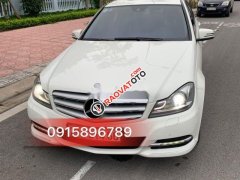 Bán Mercedes C250 sản xuất 2011, màu trắng, nhập khẩu, số tự động Bán Mercedes C250 sản xuất 2011, màu trắng, nhập khẩu, số tự động