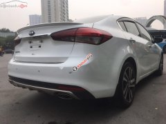 Bán Kia Cerato 1.6AT 2017, màu trắng, 570tr