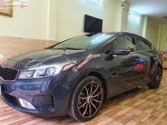 Cần bán xe cũ Kia Cerato 2.0 AT đời 2016, màu xanh lam Cần bán xe cũ Kia Cerato 2.0 AT đời 2016, màu xanh lam