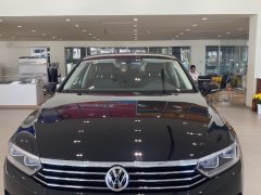 Cần bán Volkswagen Passat Comfort sedan nhập khẩu chính hãng từ Đức