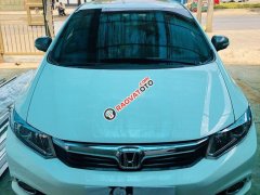 Bán Honda Civic 2.0 AT sản xuất 2012, màu trắng xe gia đình, 520tr