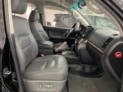 Bán nhanh với giá Toyota Landcruiser V8, đời 2012, màu đen, nhập khẩu, giao nhanh Bán nhanh với giá Toyota Landcruiser V8, đời 2012, màu đen, nhập khẩu, giao nhanh